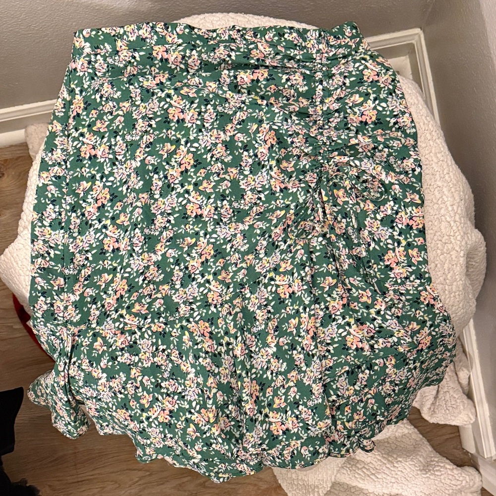 Max Studio Green Floral Skirt
